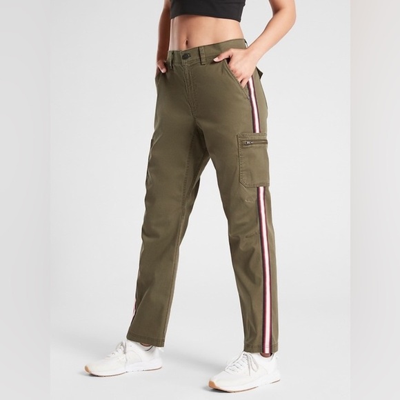 ATHLETA Summit Cargo Pant Olive Green Stripe Relaxed Fit Pants Size 8 - Picture 1 of 7